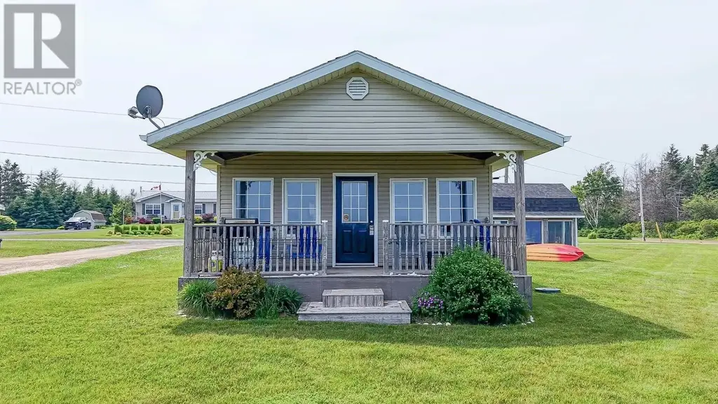 11 Bay View Lane, Launching